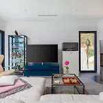 Villa Ocean View With Heated Pool Βίλα