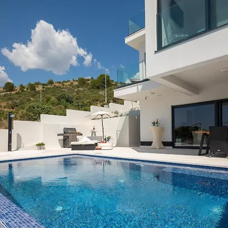 Ocean View I Zatoglav *