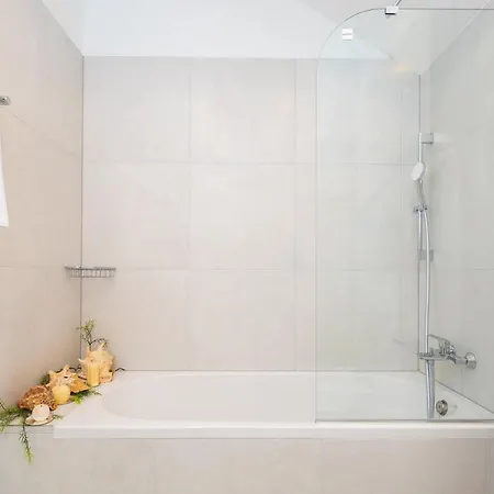 Ocean View I Zatoglav רוגוזניצה