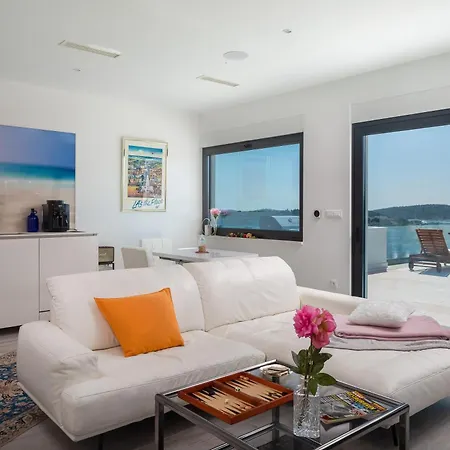 Ocean View With Heated Pool Villa